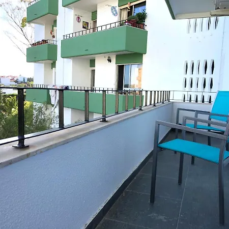 Apartamento Moderno - *